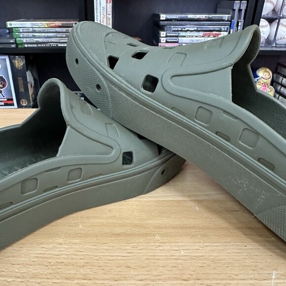 Vans Slip-On TRK Rubber Water Shoes Sz 9 Grape Leaf Army Green Sneakers Trek - Picture 3 of 7